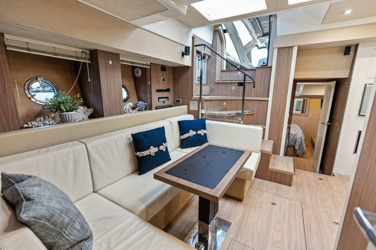 2014 Cranchi 56 HT
