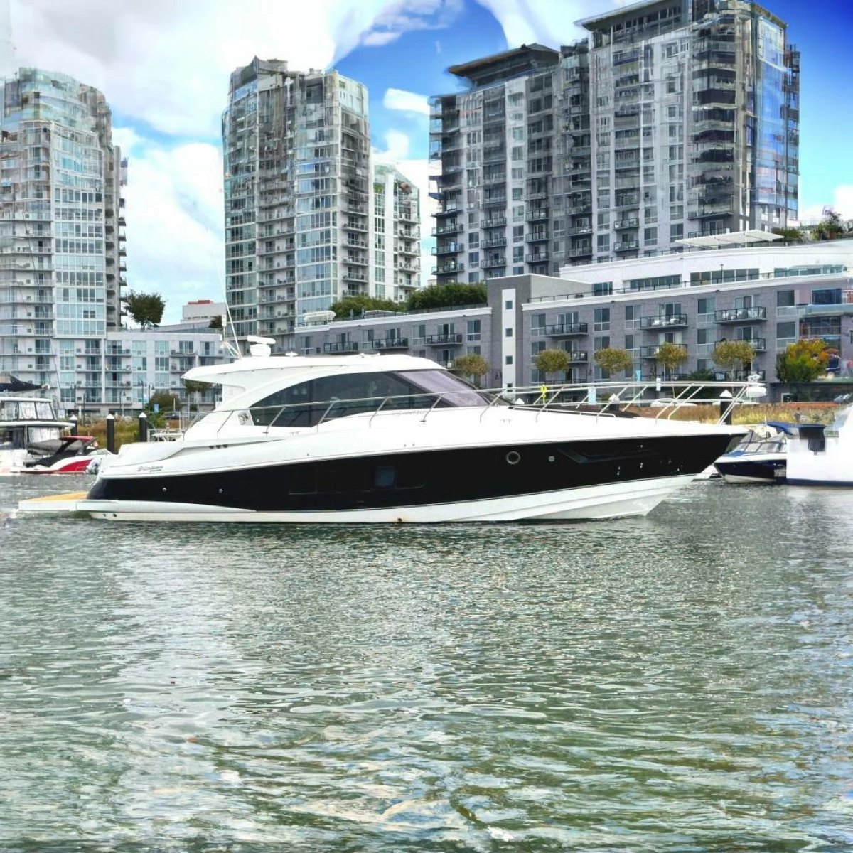 2014 Cruisers Yachts 45 Cantius