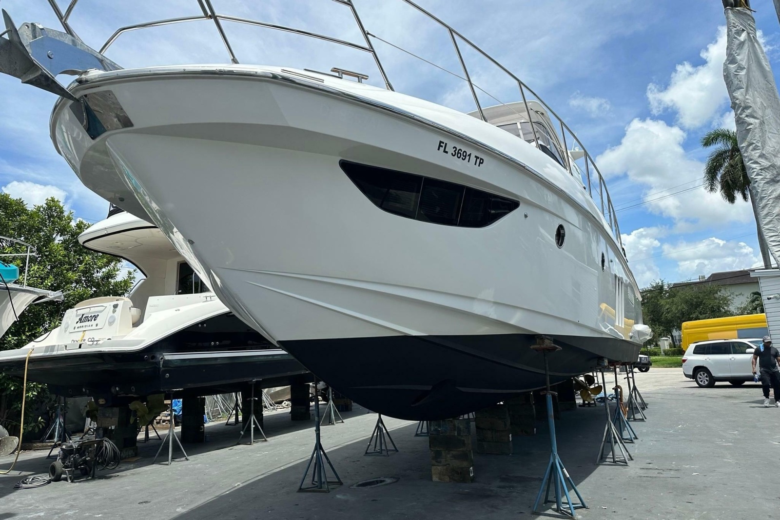 2013 Azimut Fly 53
