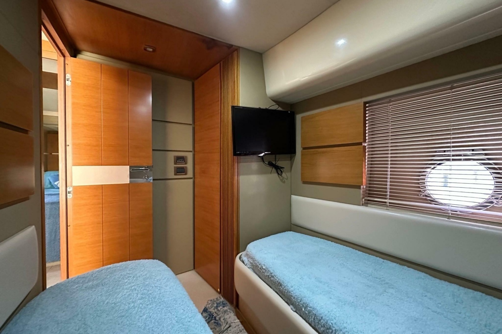 2013 Azimut Fly 53