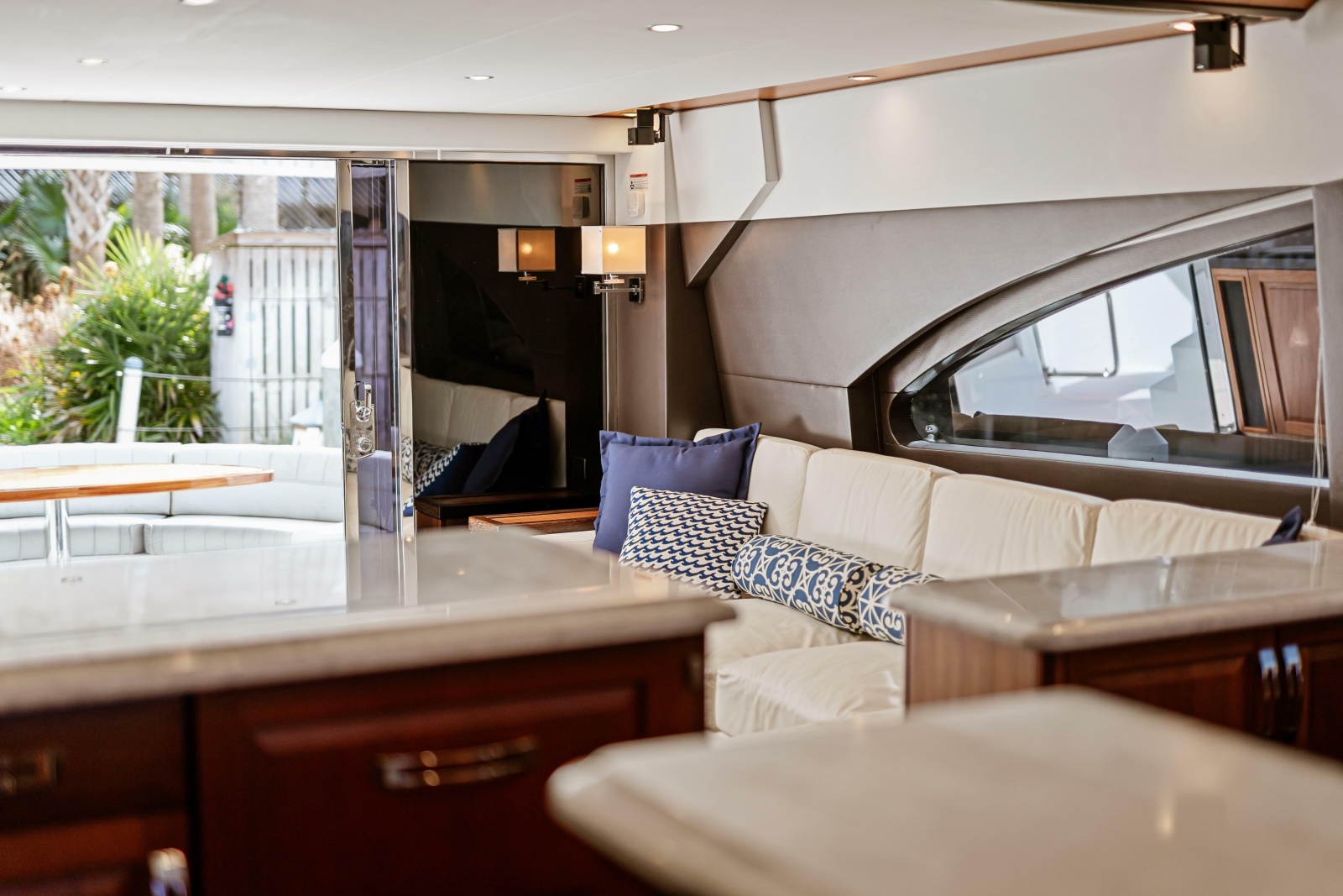 2013 Hatteras 60 Motor Yacht