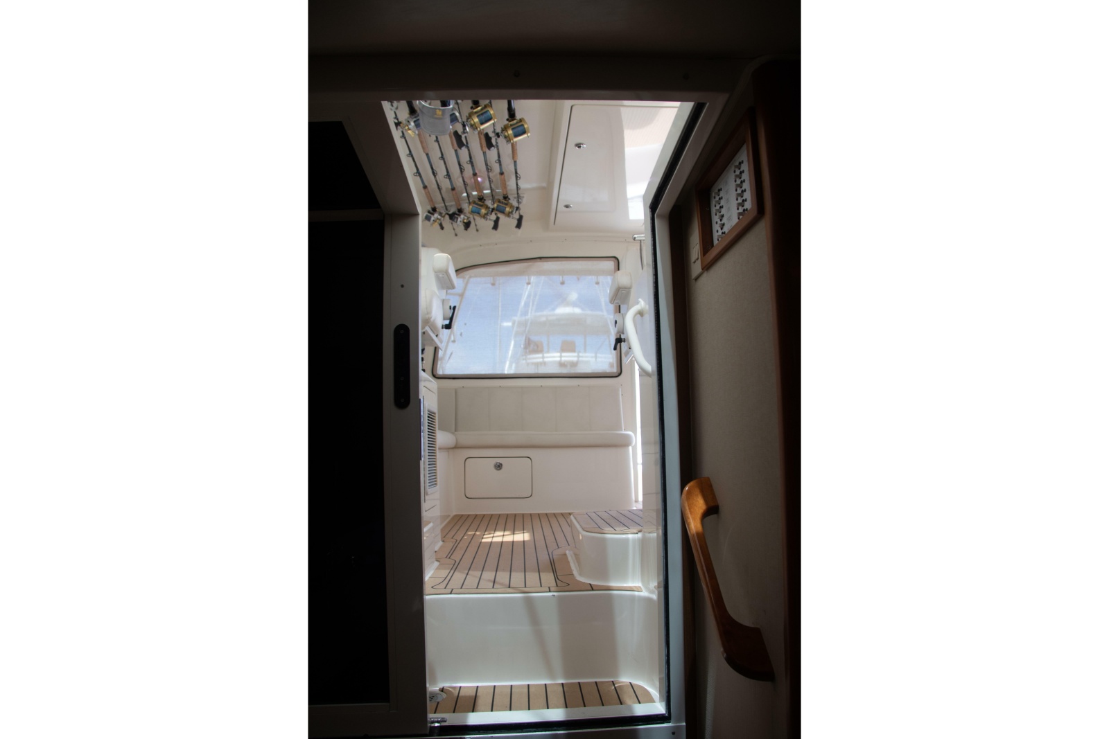 2013 Henriques 42 Express Hardtop