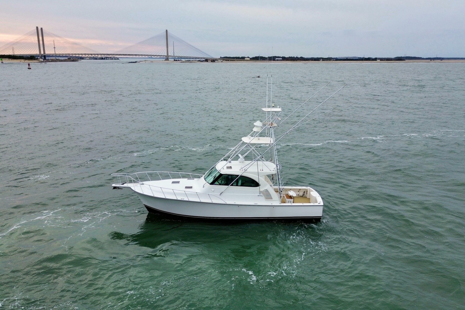 2013 Henriques 42 Express Hardtop