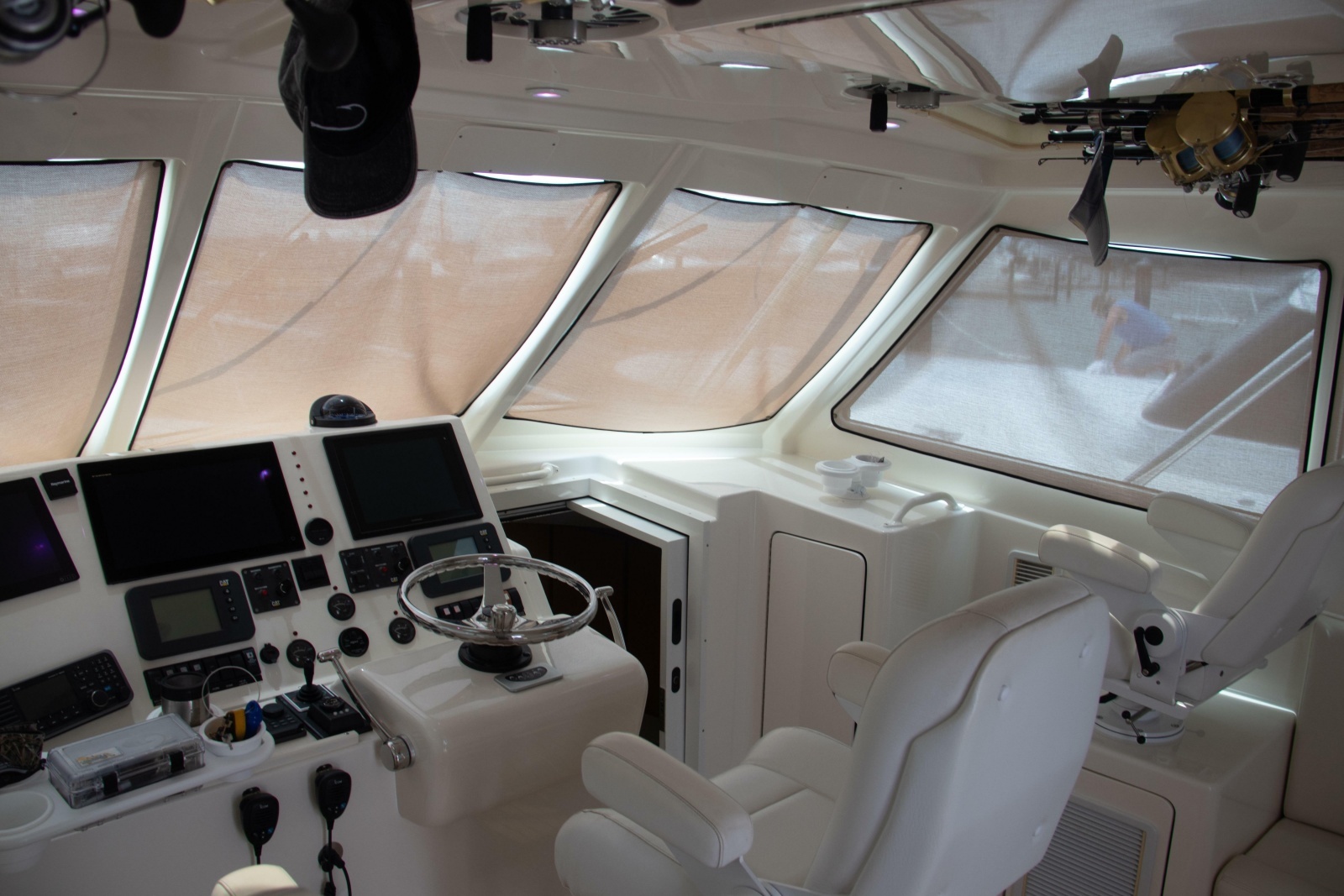 2013 Henriques 42 Express Hardtop