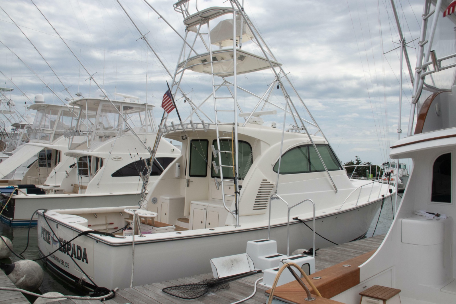 2013 Henriques 42 Express Hardtop