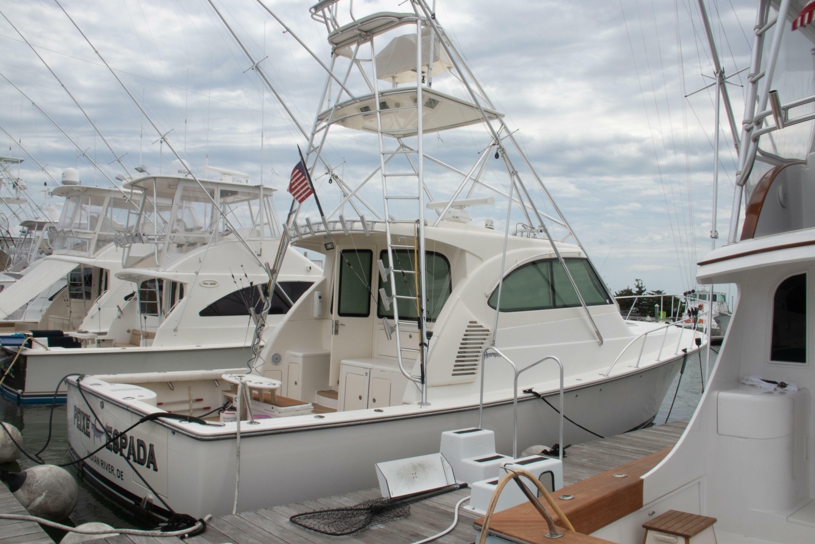 2013 Henriques 42 Express Hardtop