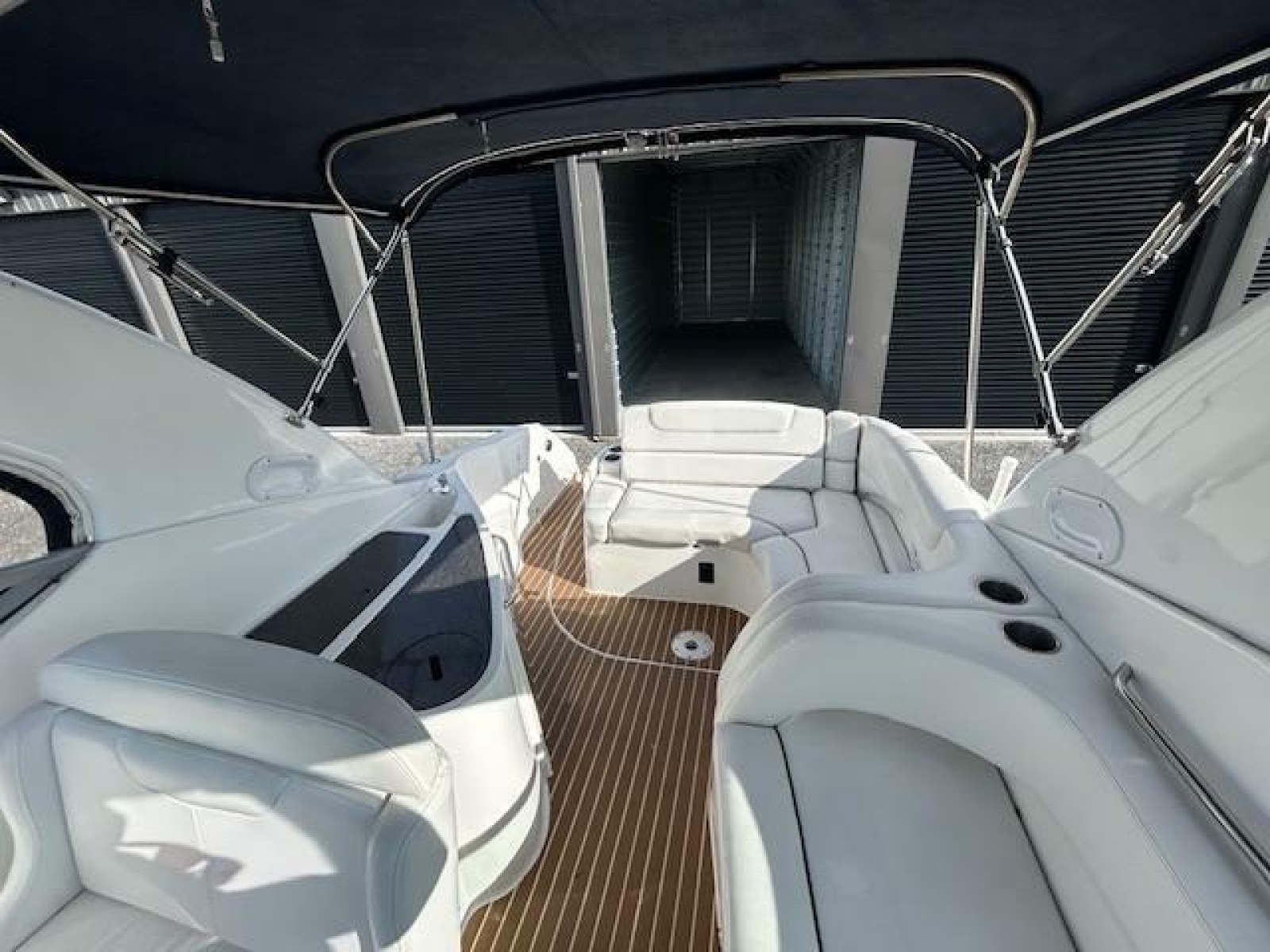 2013 Rinker 290 Express Cruiser