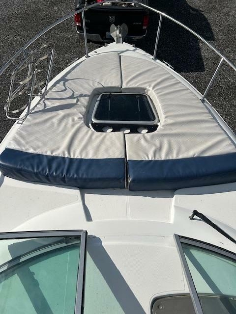 2013 Rinker 290 Express Cruiser