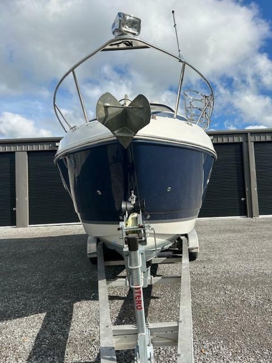 2013 Rinker 290 Express Cruiser