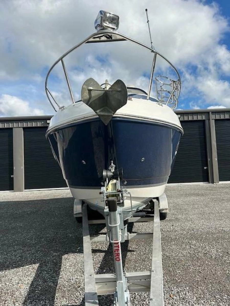 2013 Rinker 290 Express Cruiser