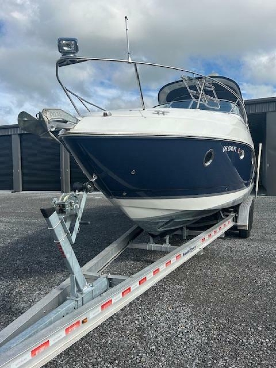 2013 Rinker 290 Express Cruiser