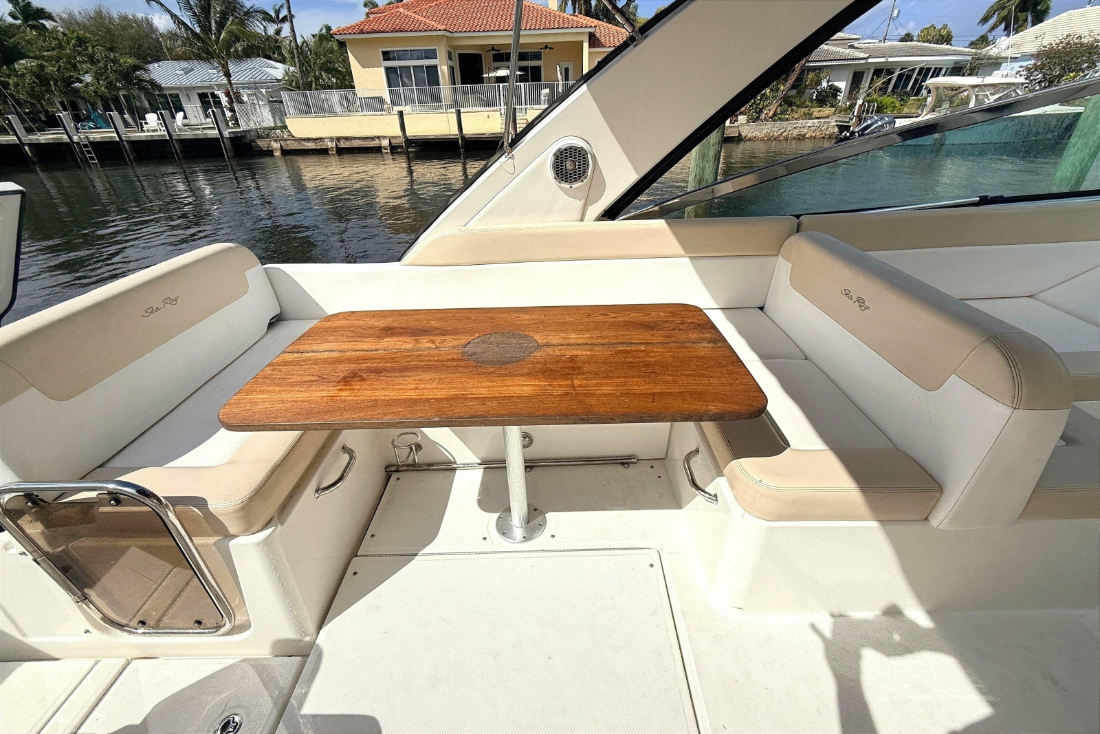 2013 Sea Ray 370 Venture