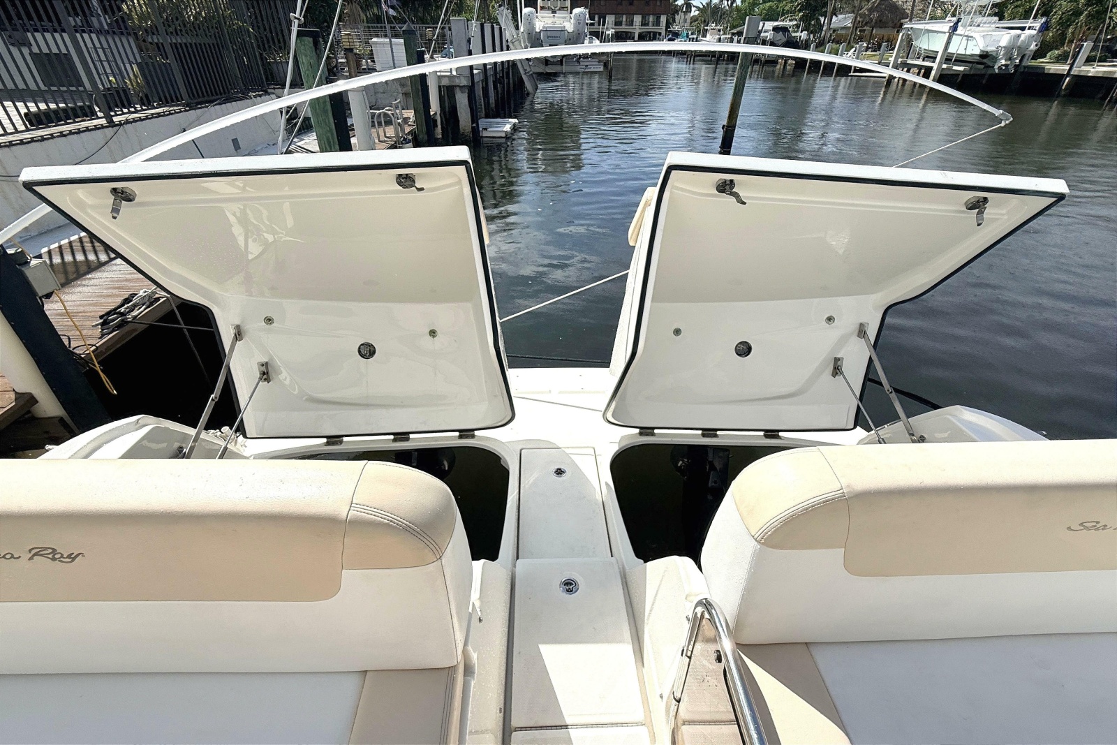 2013 Sea Ray 370 Venture