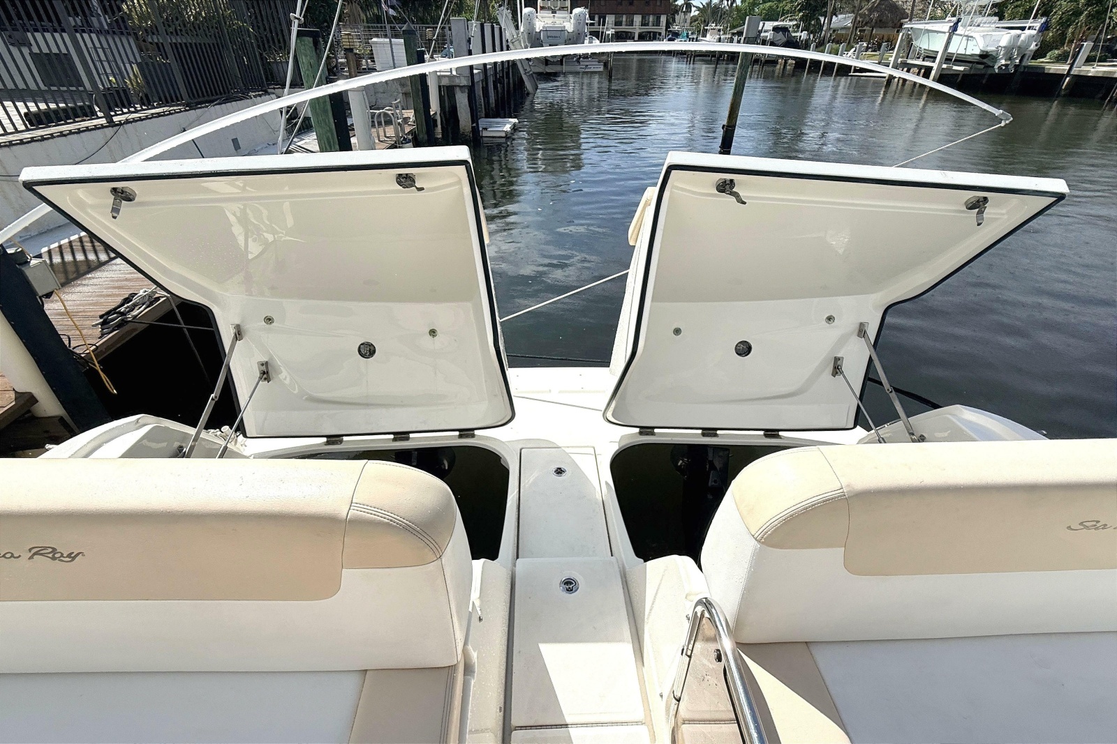 2013 Sea Ray 370 Venture