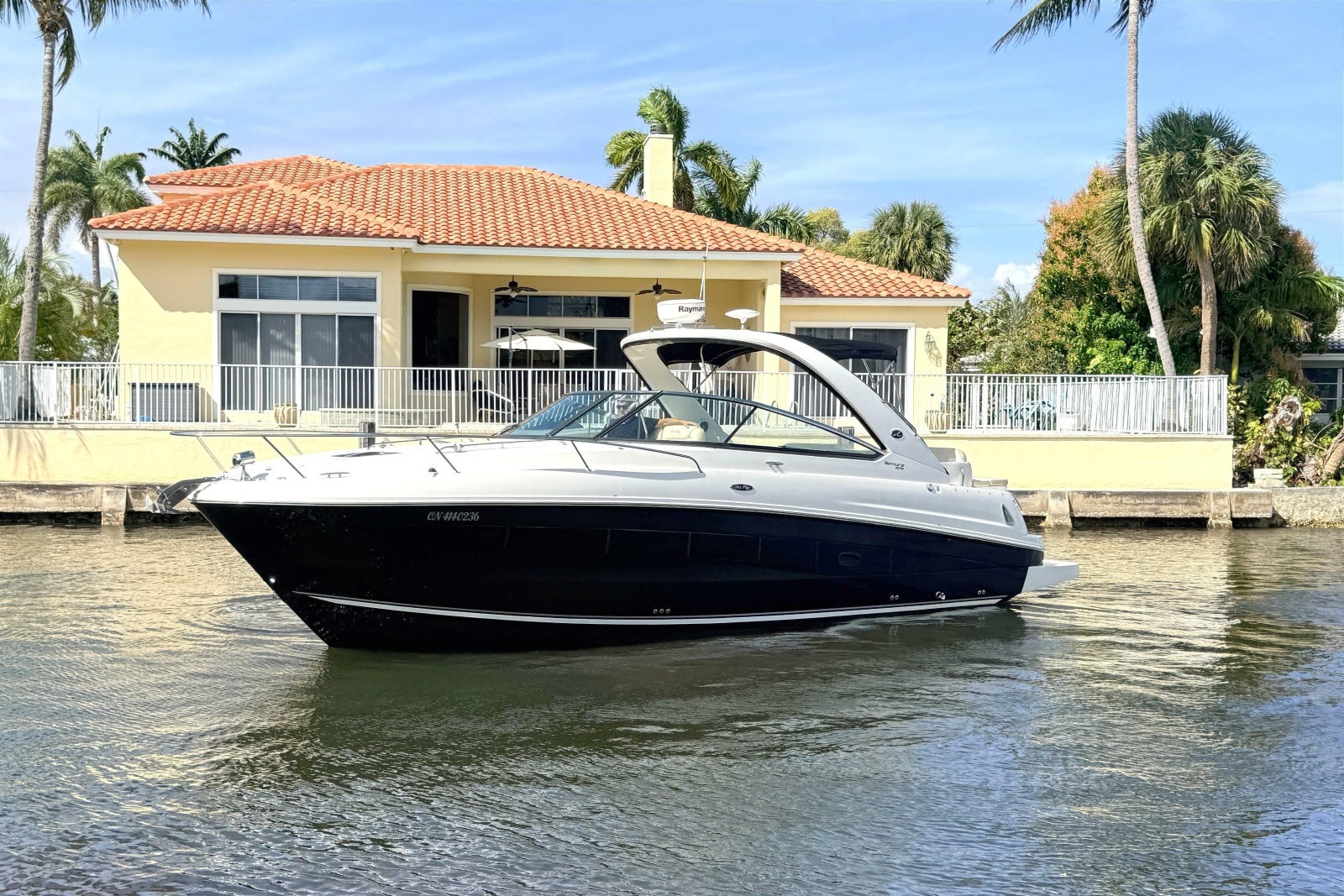 2013 Sea Ray 370 Venture