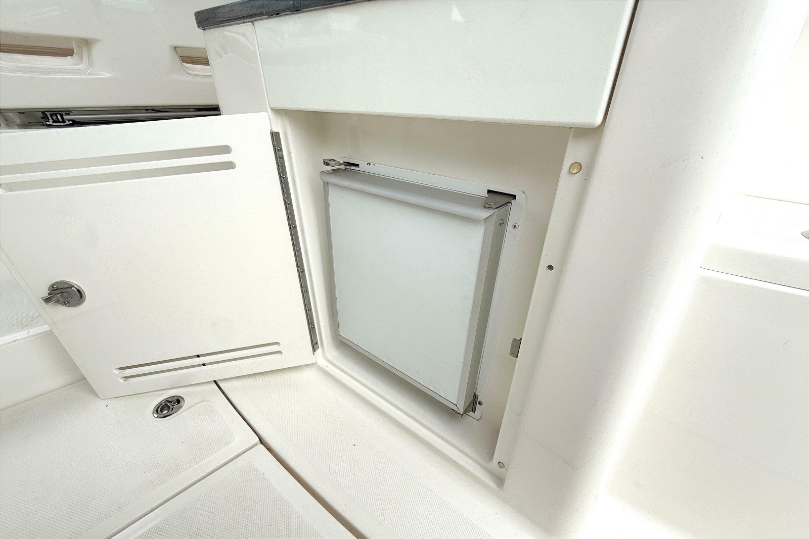 2013 Sea Ray Sundancer 350