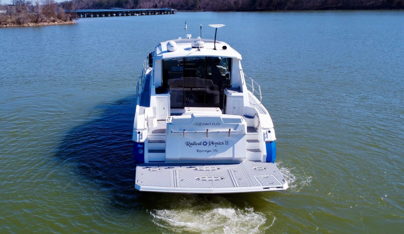 2012 Cruisers Yachts 48 Cantius