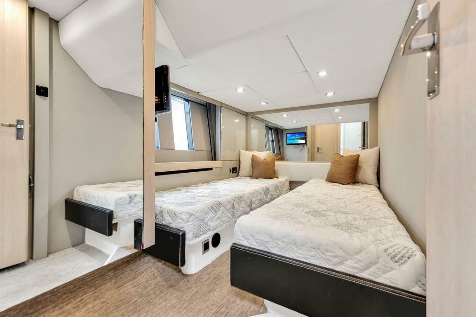 2012 Fairline Targa 58