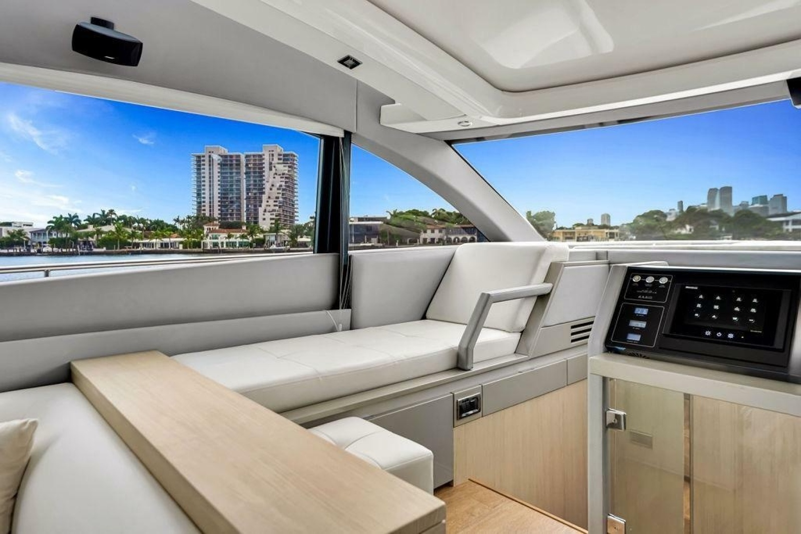 2012 Fairline Targa 58