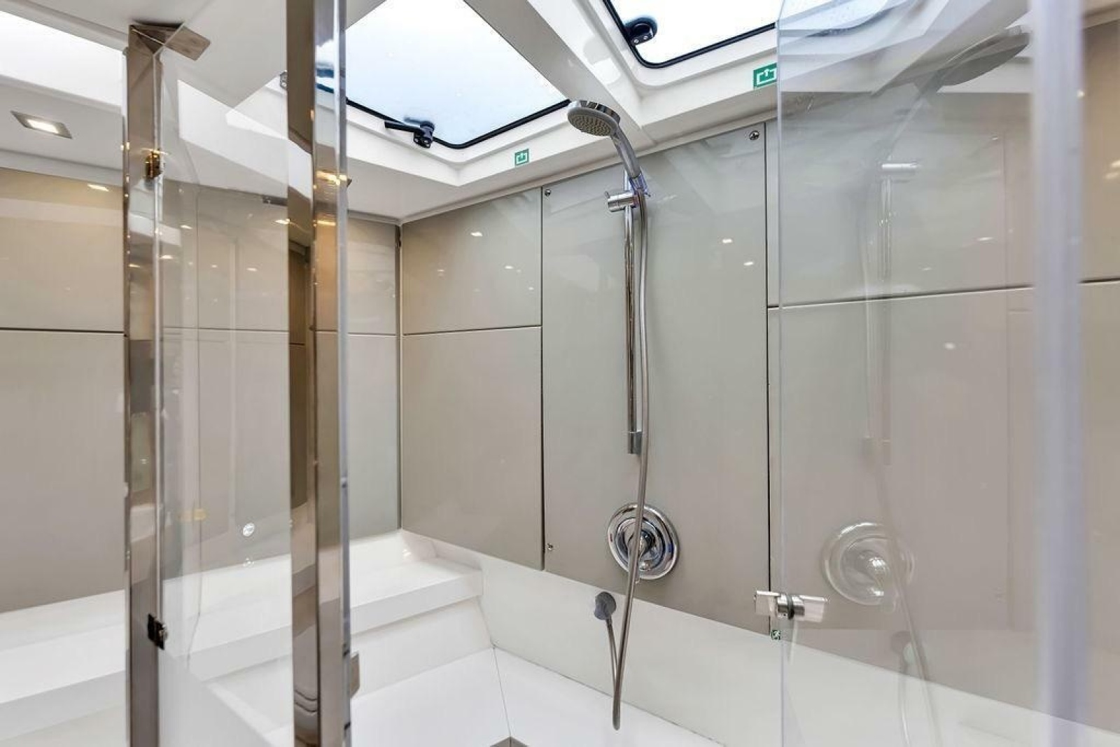 2012 Fairline Targa 58