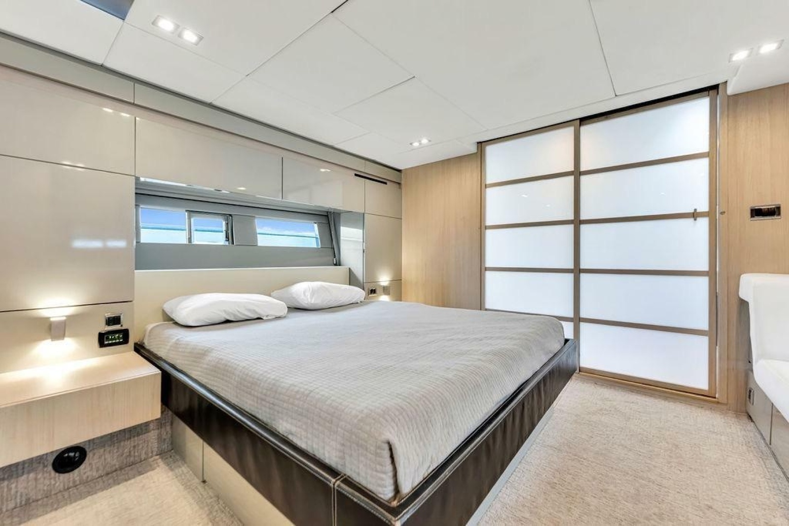 2012 Fairline Targa 58
