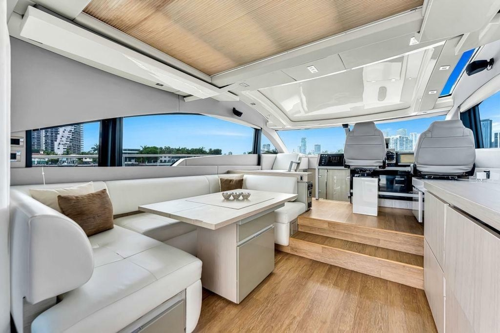 2012 Fairline Targa 58