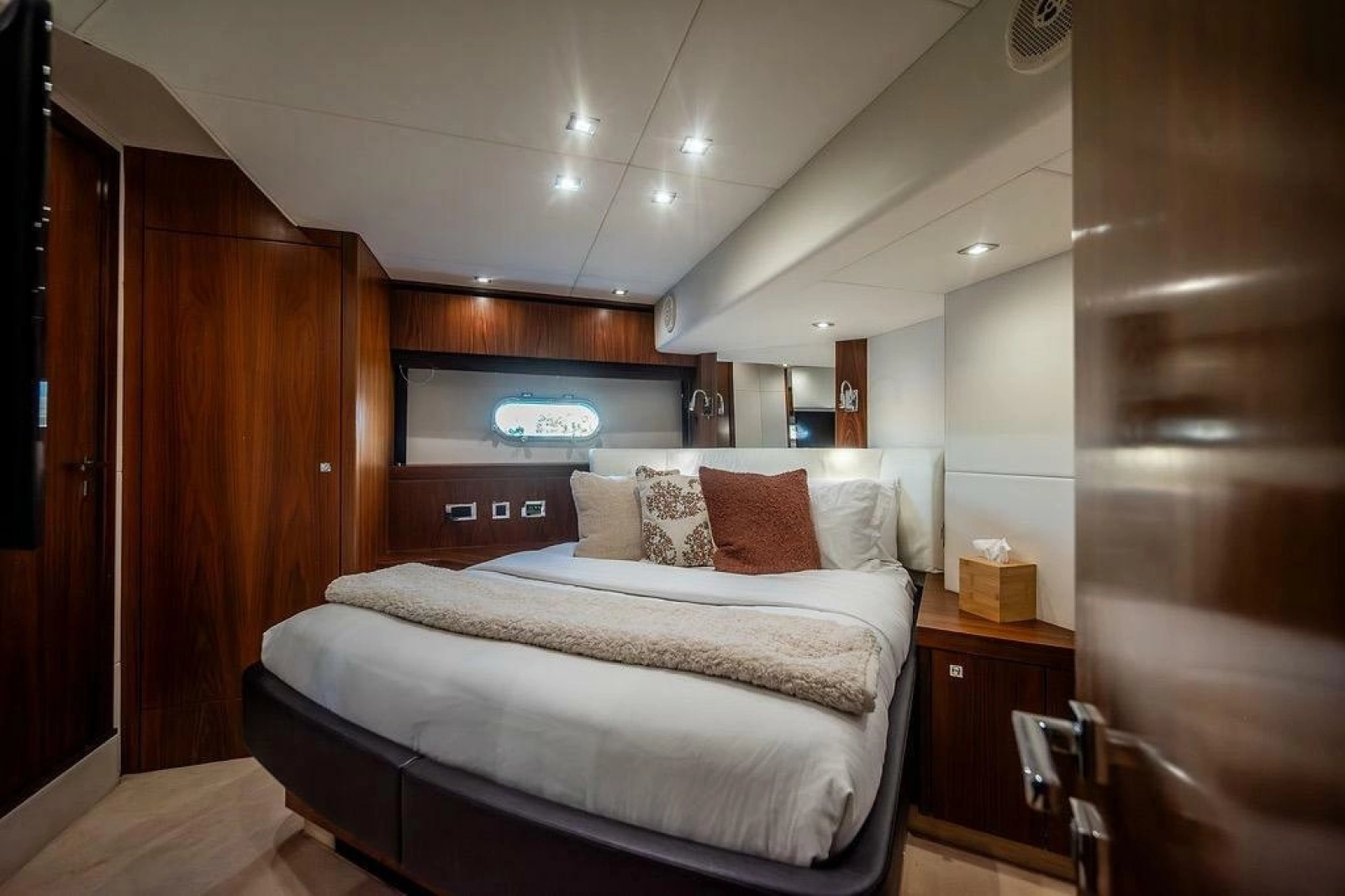 2012 Sunseeker Manhattan 73