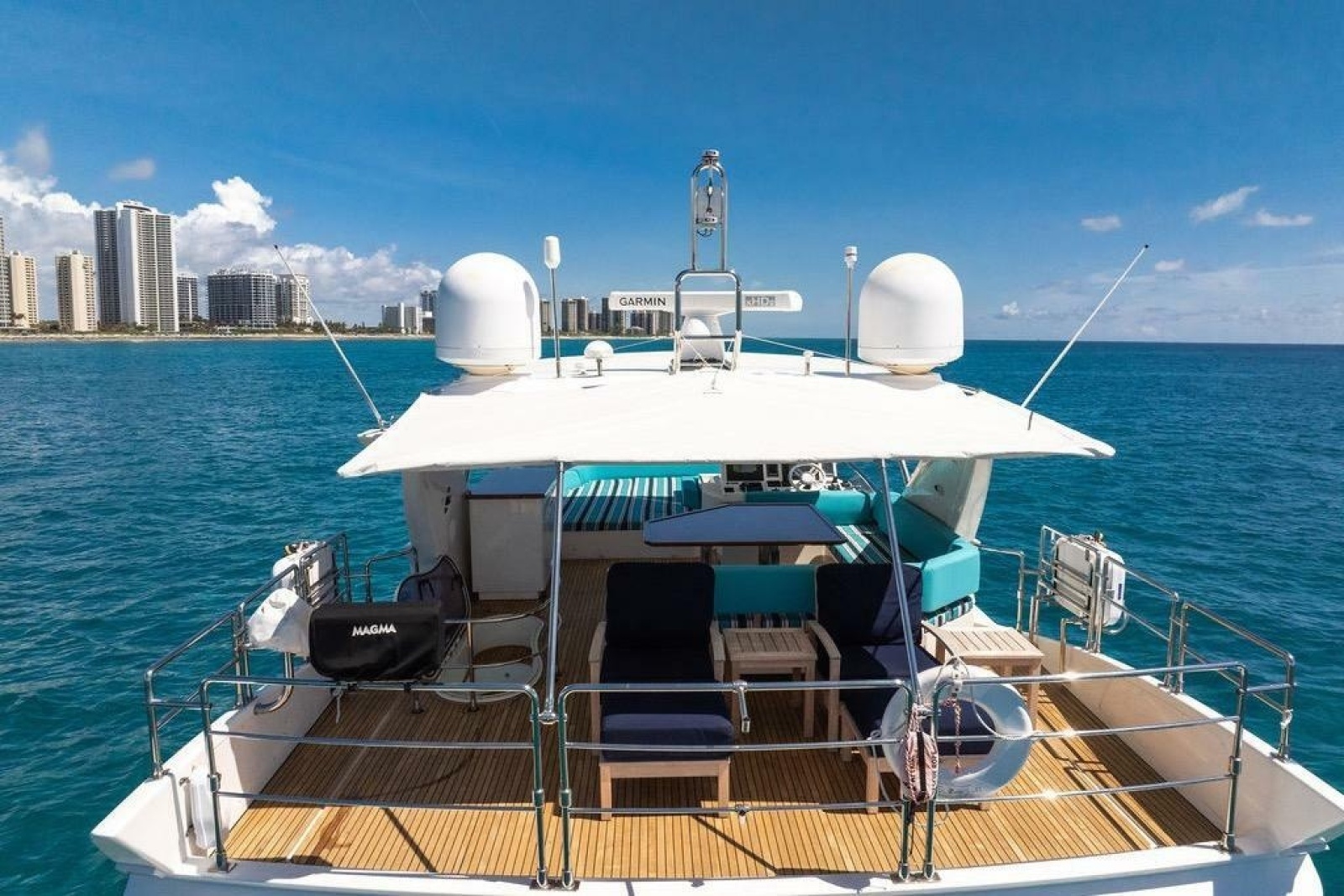 2011 Azimut 70