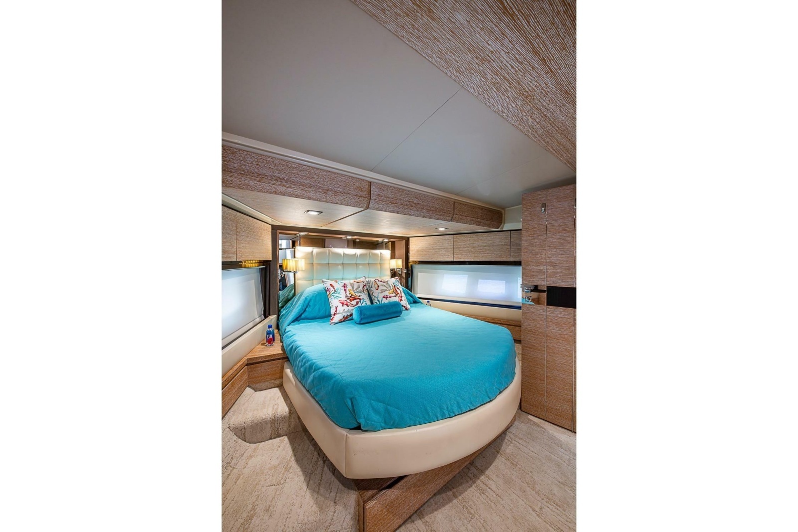 2011 Azimut 70