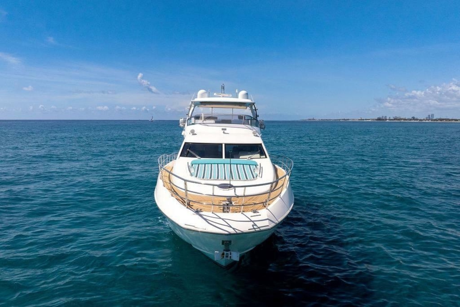 2011 Azimut 70