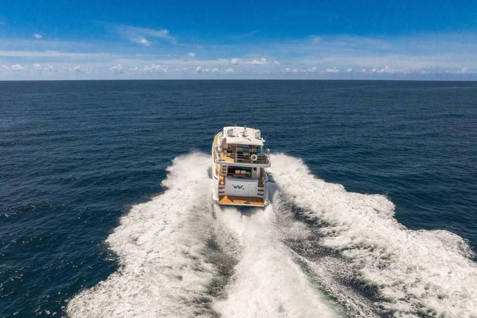 2011 Azimut 70