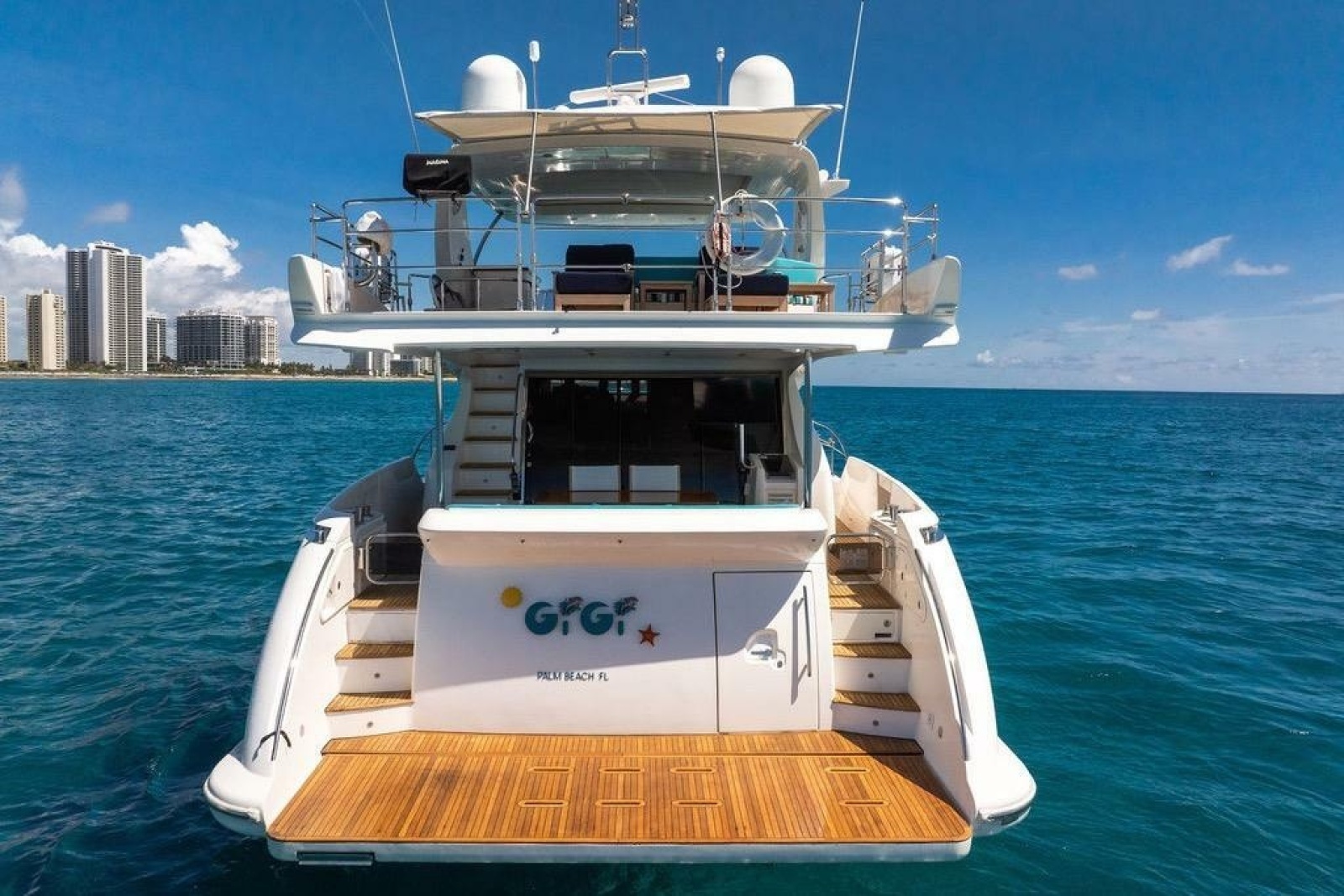 2011 Azimut 70
