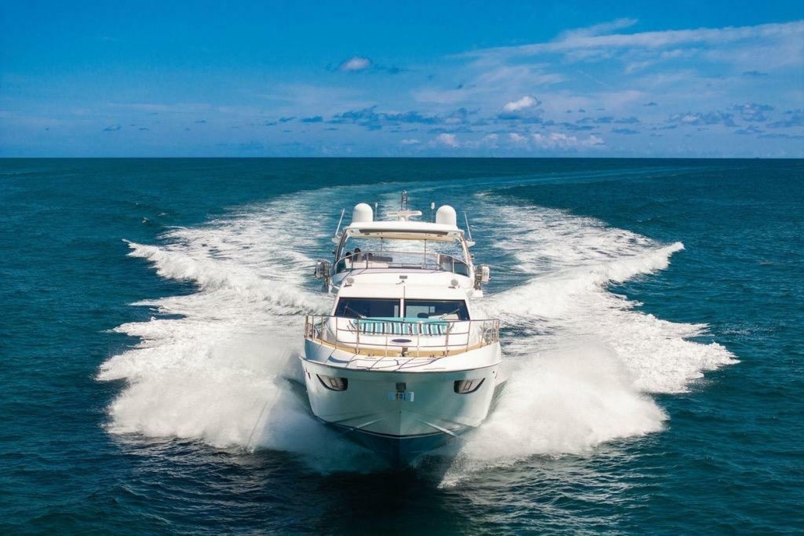 2011 Azimut 70
