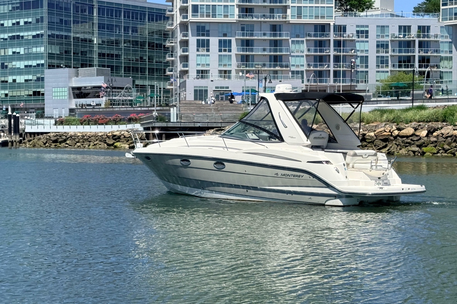 2011 Monterey 320 Sport Yacht