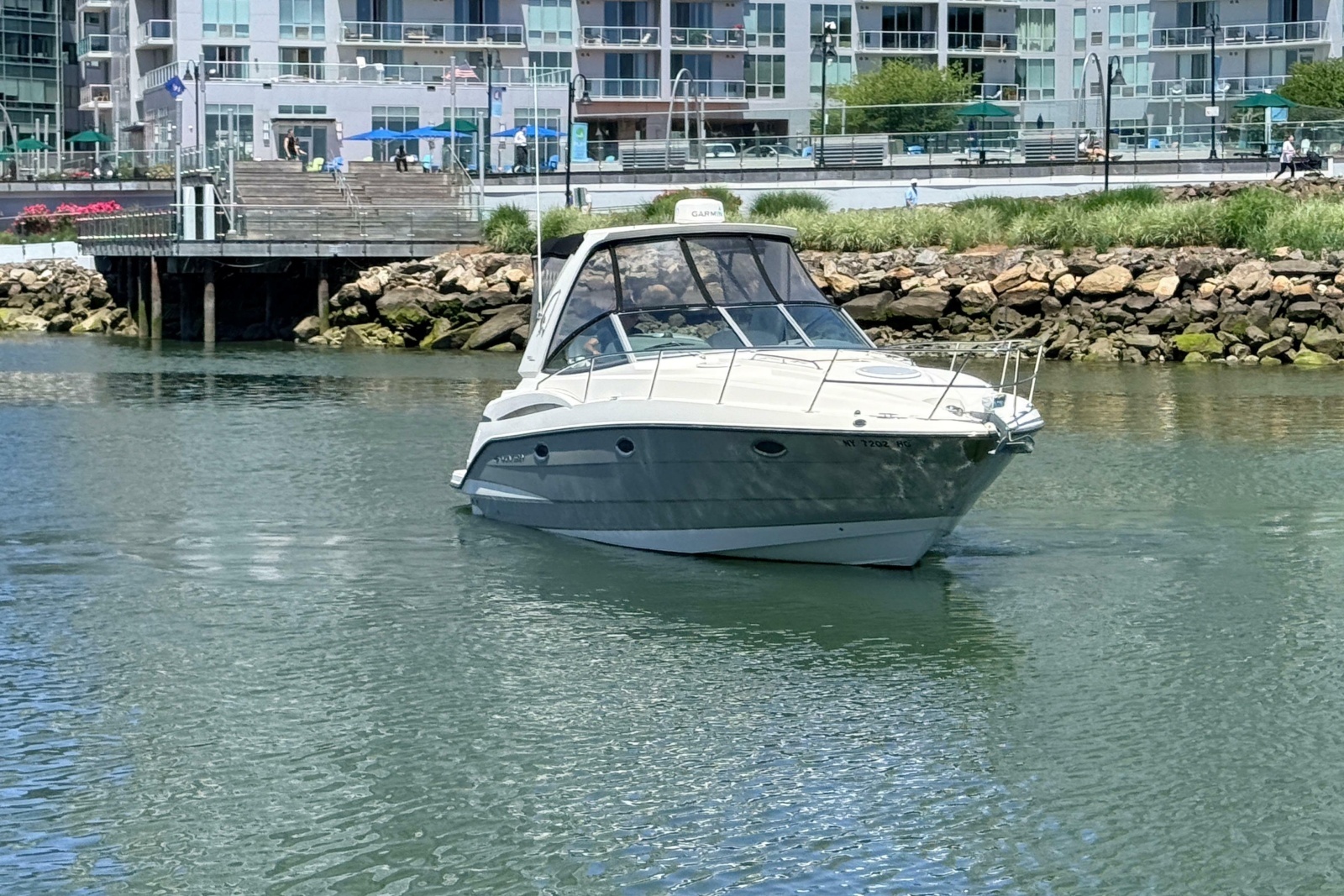 2011 Monterey 320 Sport Yacht
