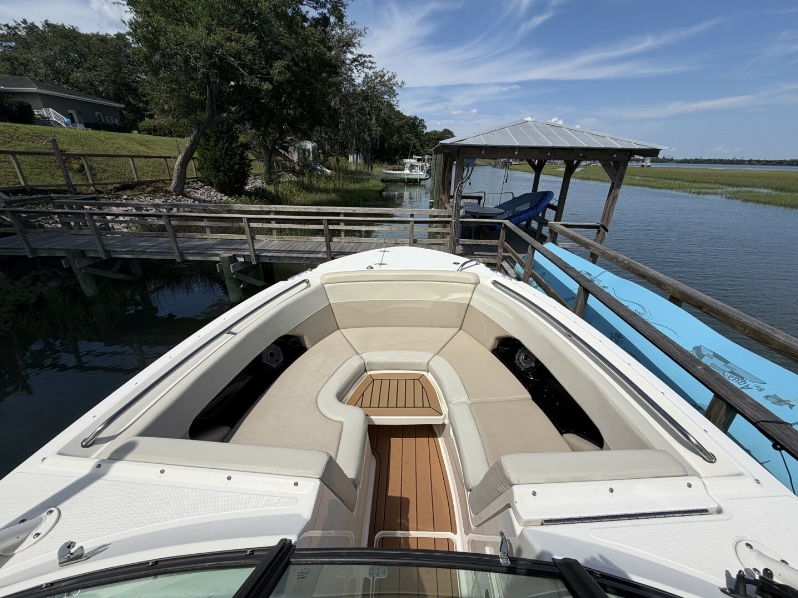 24ft Boston Whaler Yacht For Sale