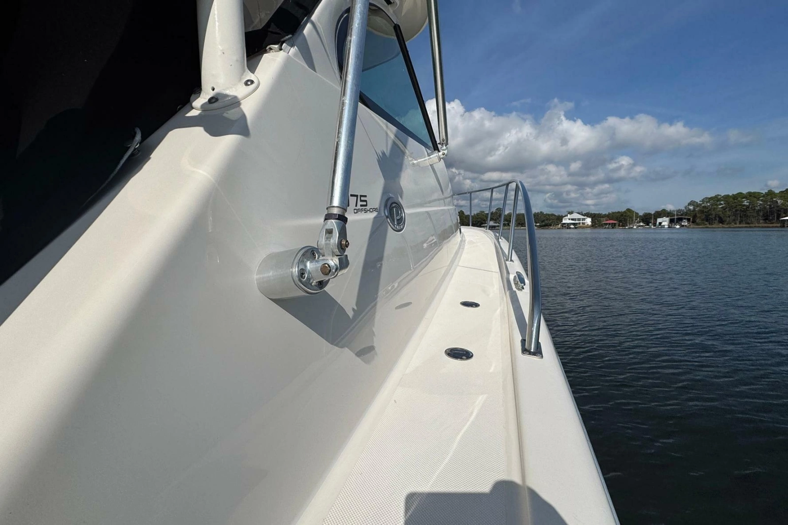 2011 Pursuit OS 375 Offshore