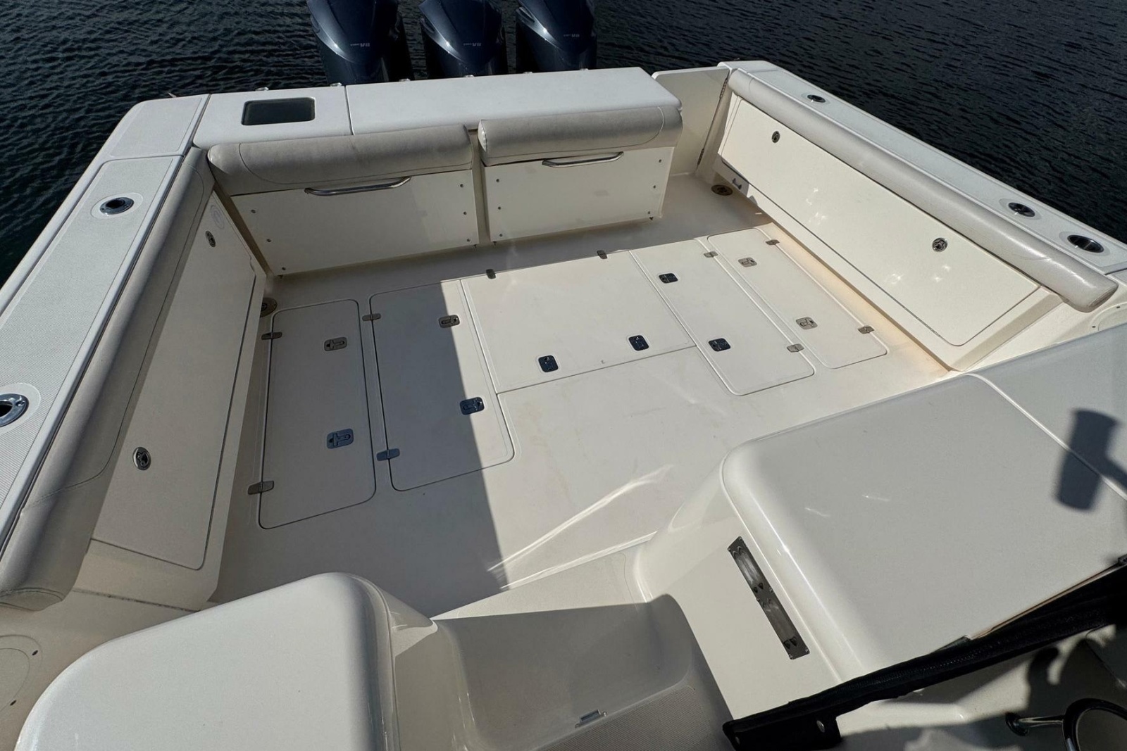 2011 Pursuit OS 375 Offshore