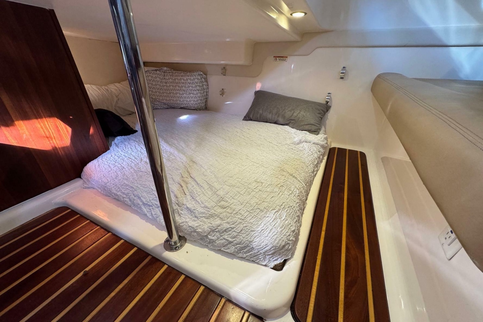 2011 Pursuit OS 375 Offshore