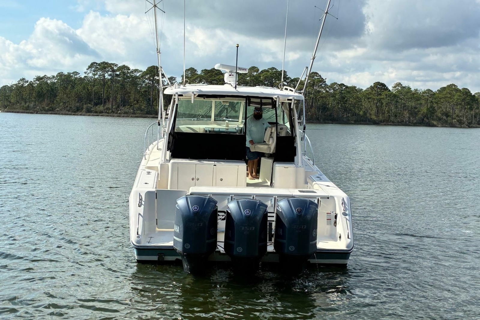 2011 Pursuit OS 375 Offshore