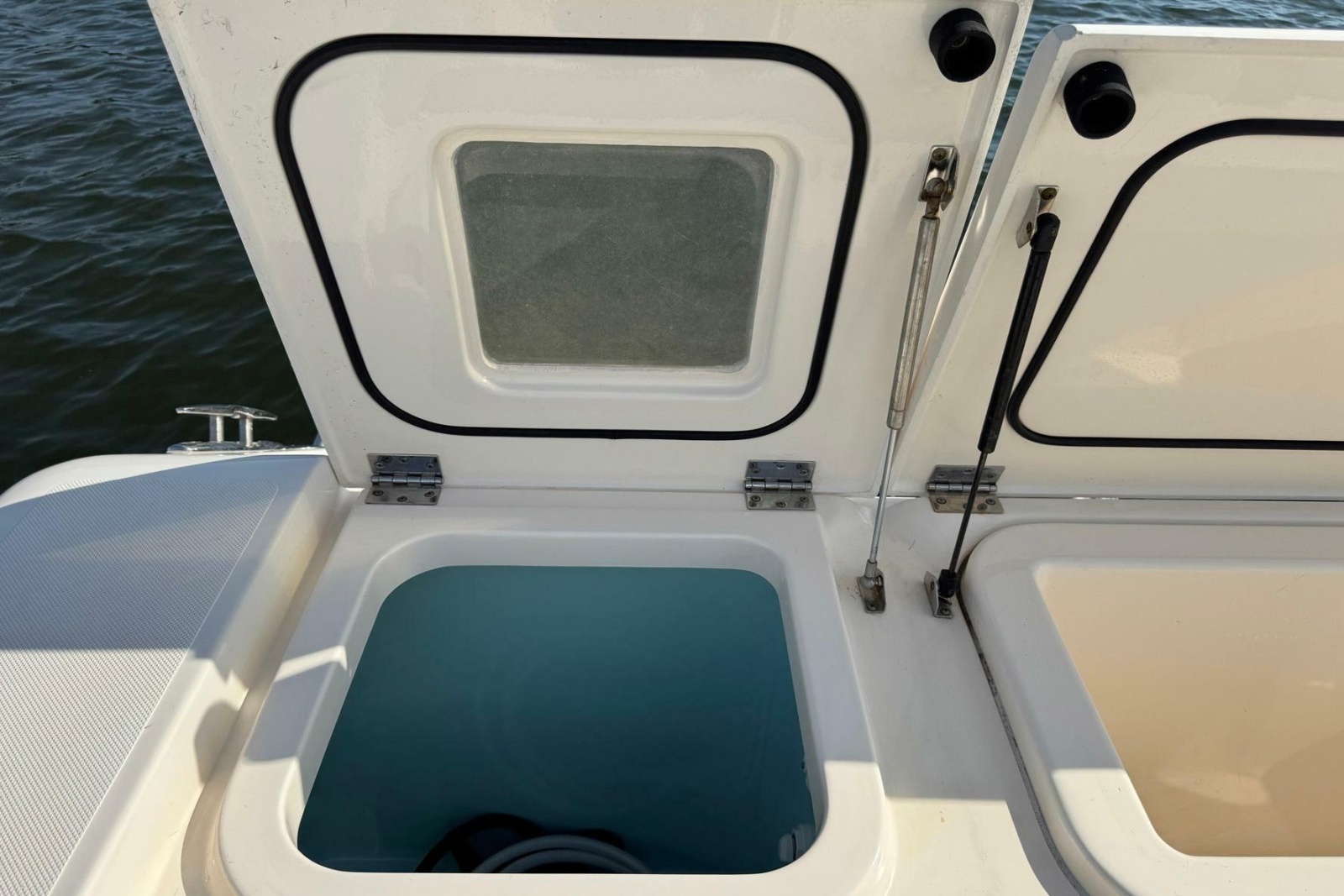 2011 Pursuit OS 375 Offshore