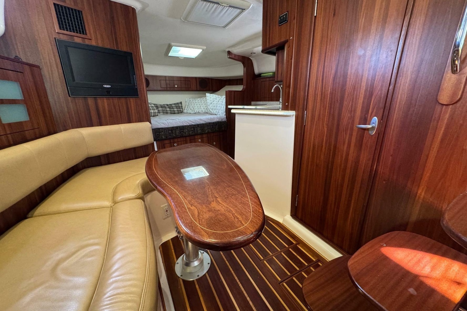 2011 Pursuit OS 375 Offshore