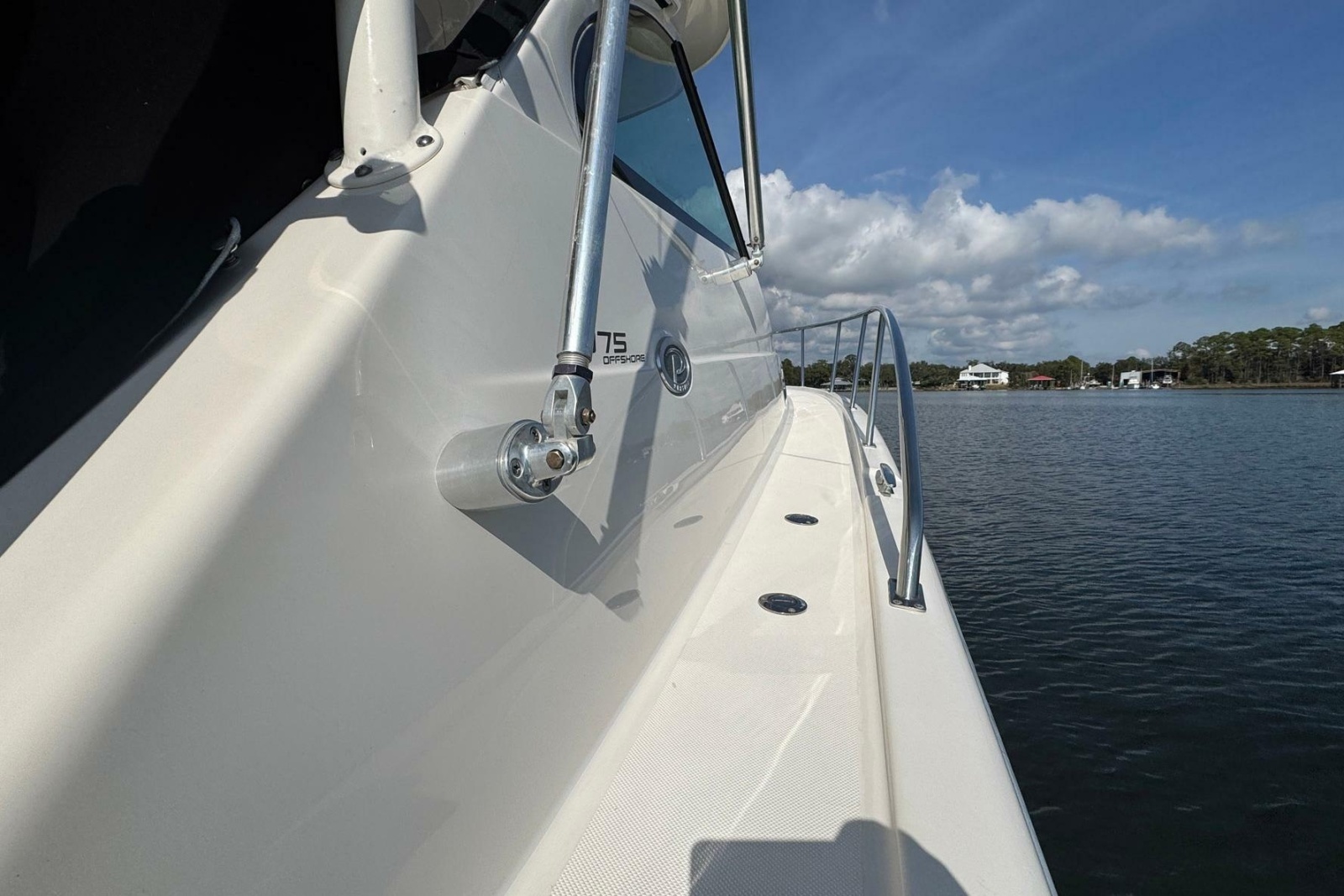 2011 Pursuit OS 375 Offshore