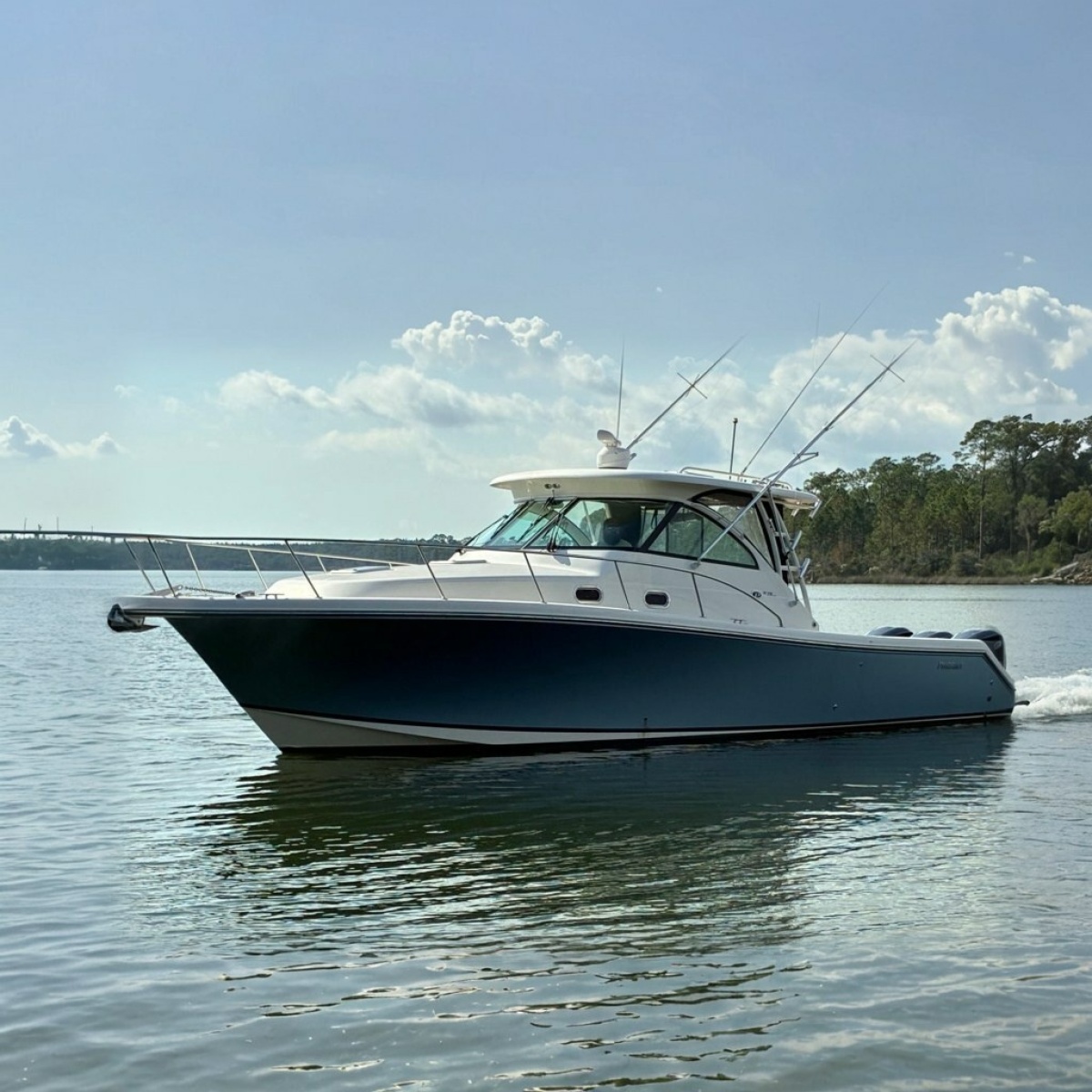 2011 Pursuit OS 375 Offshore