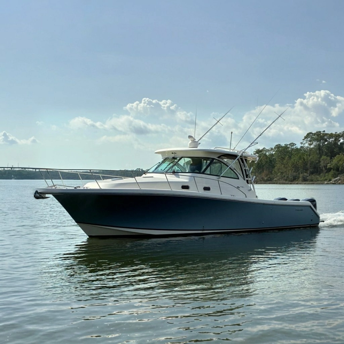 2011 Pursuit OS 375 Offshore