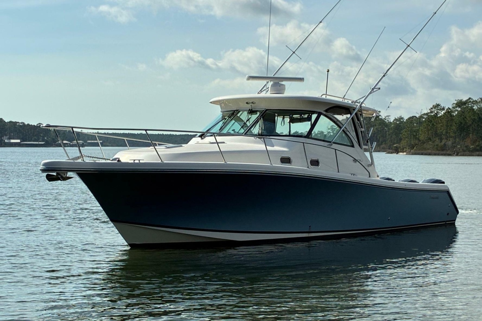 2011 Pursuit OS 375 Offshore