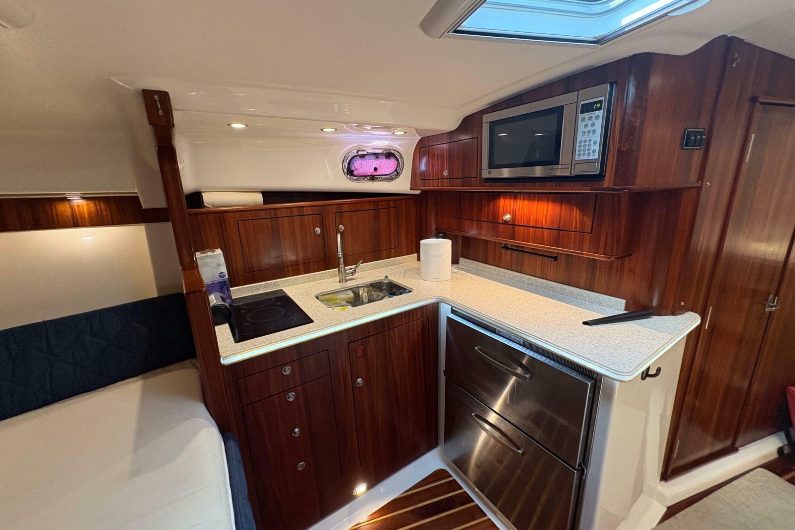 2011 Pursuit OS 375 Offshore