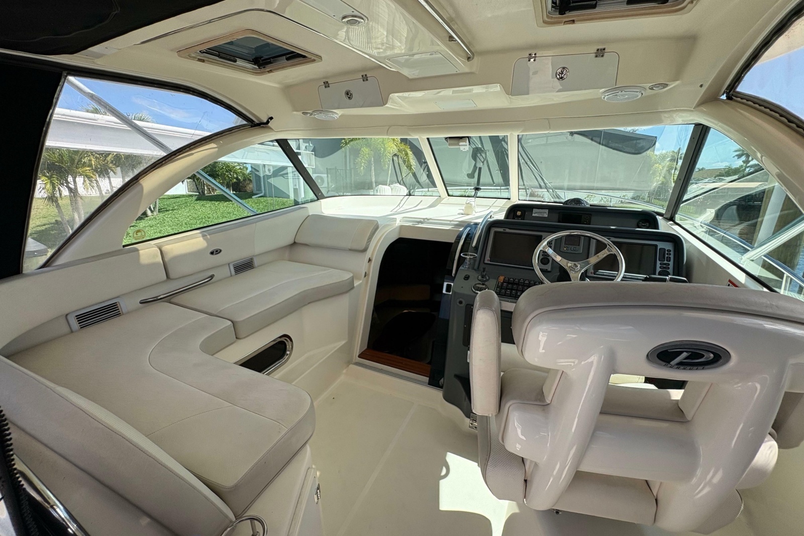 2011 Pursuit OS 375 Offshore