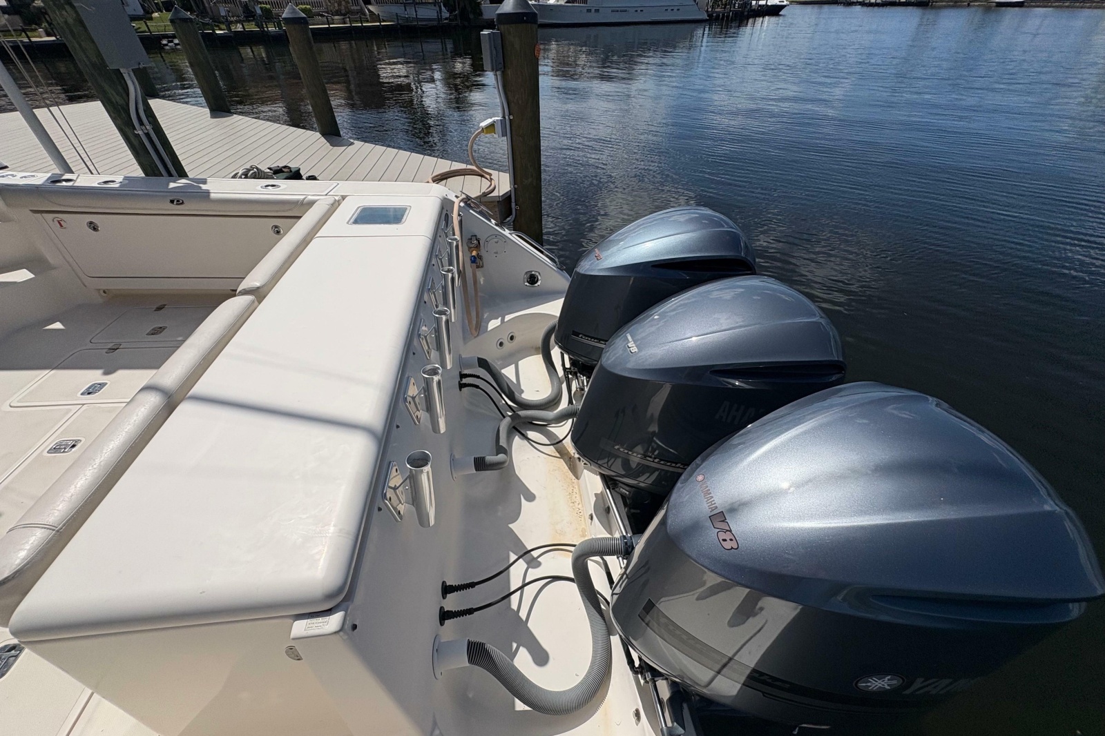 2011 Pursuit OS 375 Offshore