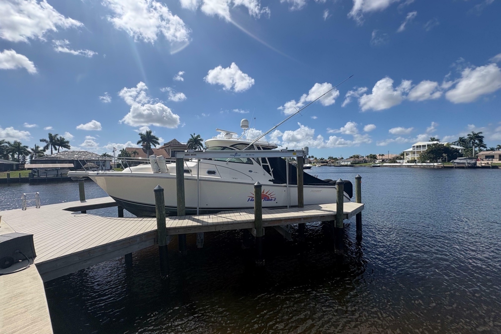 2011 Pursuit OS 375 Offshore